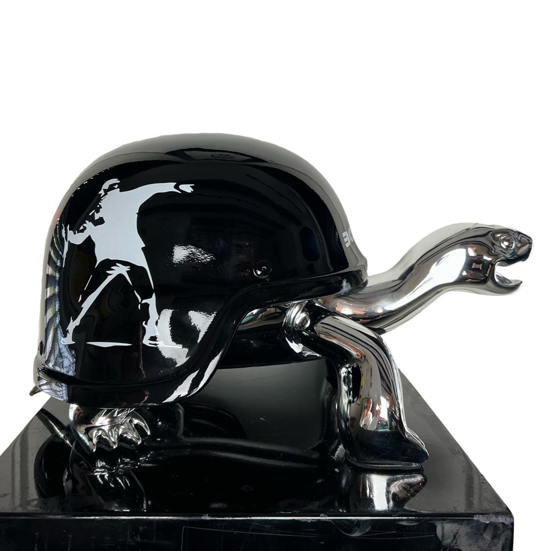 Peace Turtle - Banksy Flower Thrower