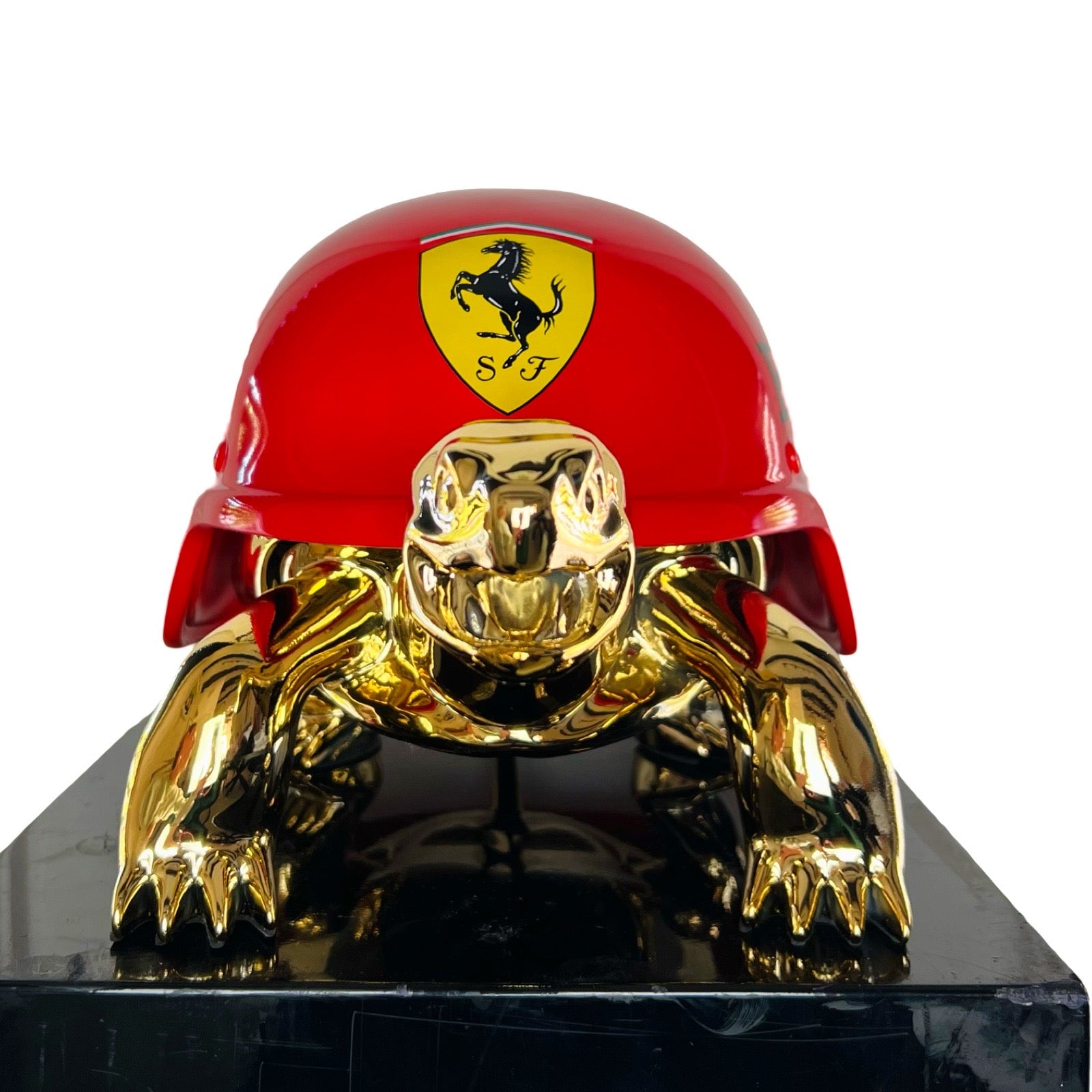 Van Apple Art Peace Turtle Ferrari Gold zijkant rode Ferrari helm goud zwarte letters