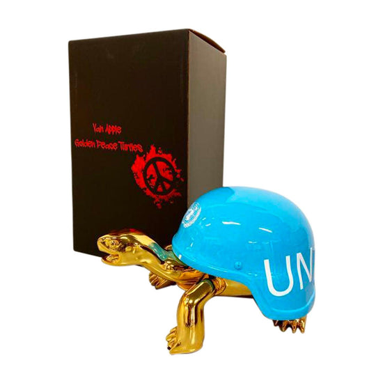 The Golden Peace Turtle Blue Helmet - Moderne Kunst