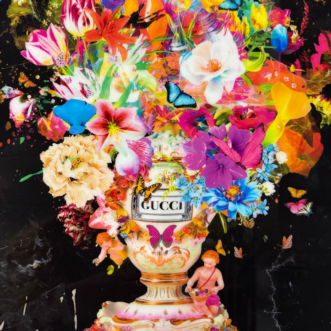 Close up van Van Apple's mixed media Flowers schilderij 